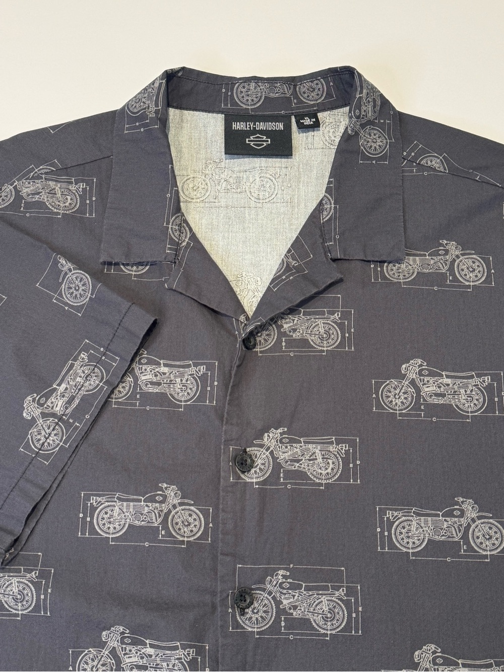 Harley Davidson Motorcycle Men's XL Fueled Short Sleeve Button Down Grey